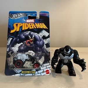 Hot Wheels Silver Marvel Spider-Man Venom Cool-One Diecast Car with Venom Fig
